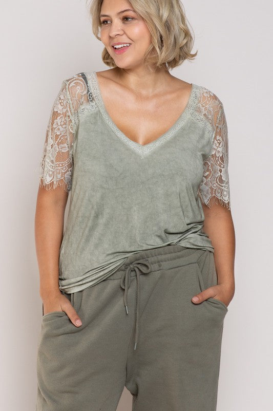 Plus Lace Scallop Sleeve Top - Salt and Grace Boutique