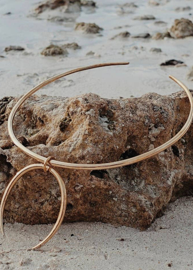Arc Claw Choker Boho Necklace