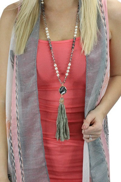 Stone and Tassel Necklace - Salt and Grace Boutique