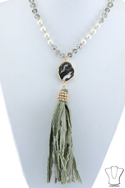 Stone and Tassel Necklace - Salt and Grace Boutique