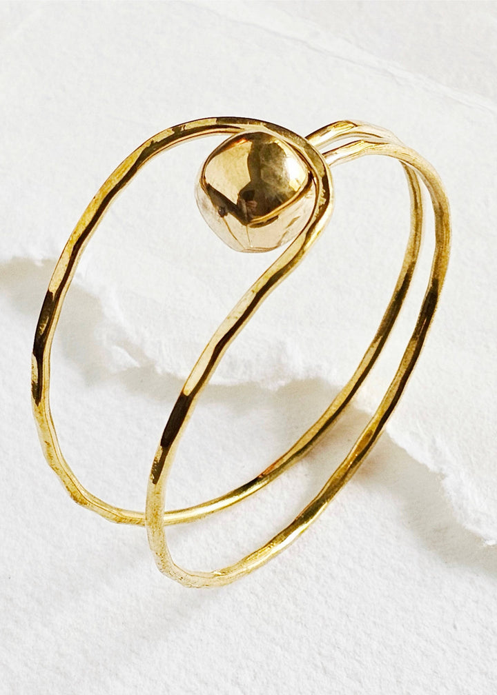 BRASS WIRE bracelet WITH SPHERE BALL CIRCLE