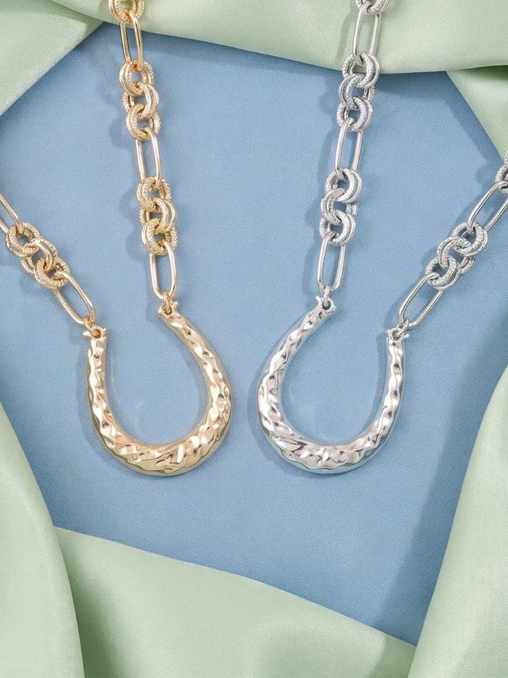 Open Horseshoe Pendant Necklace