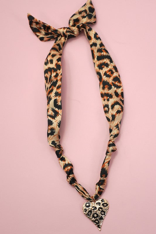 Leopard Heart Scaf Necklace