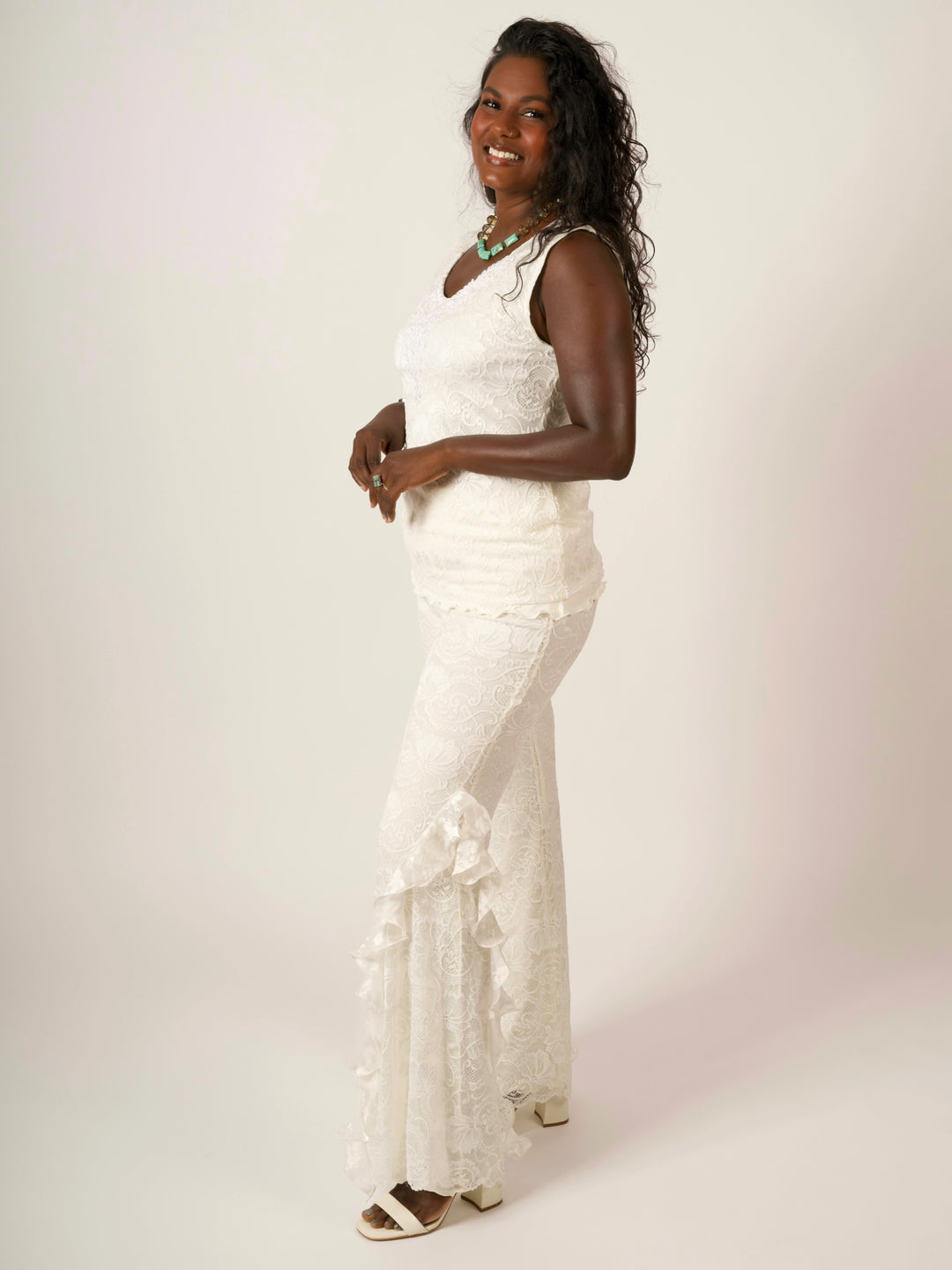 Pat Dahnke Luxury Ivory Lace Sleeveless Top
