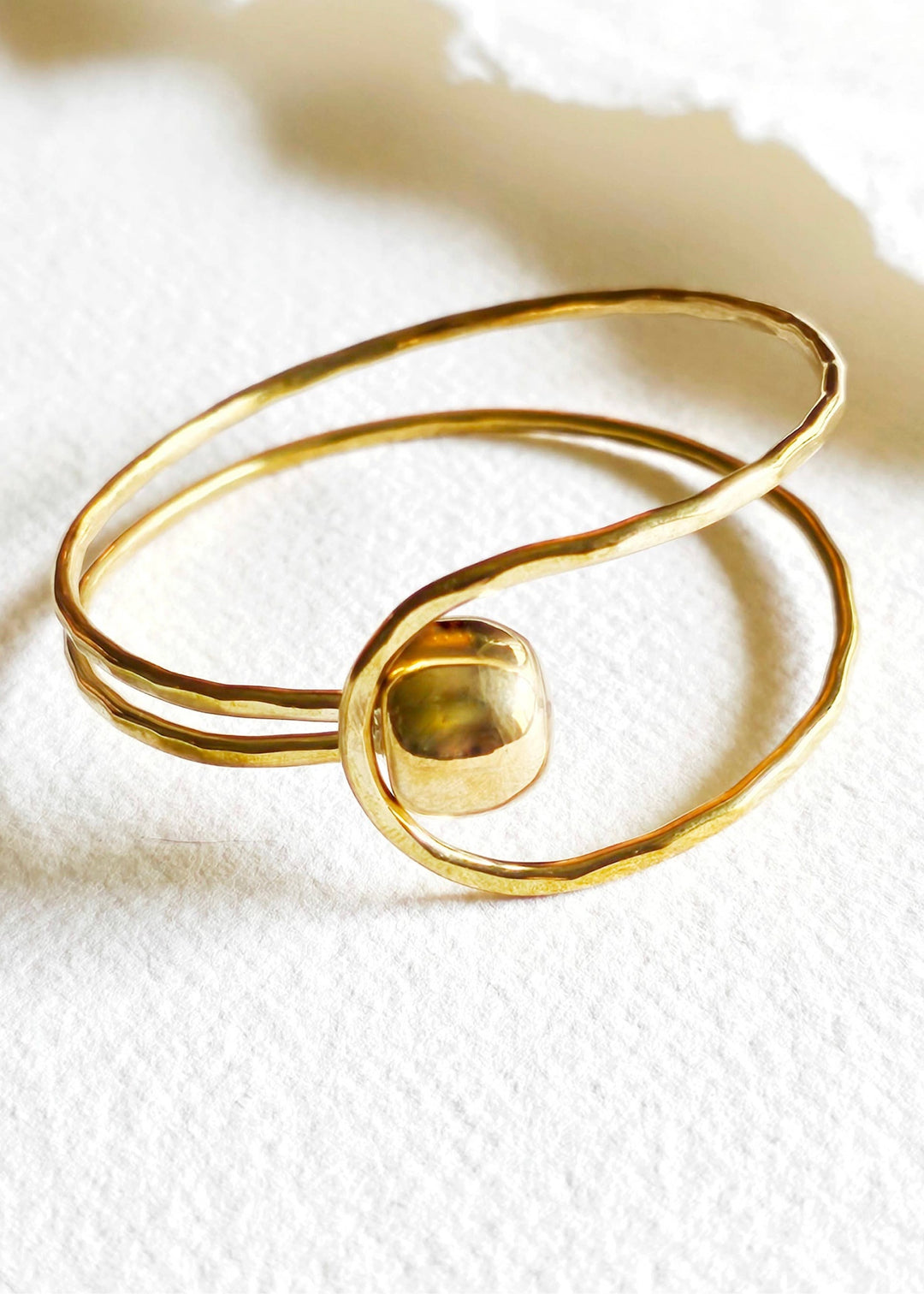BRASS WIRE bracelet WITH SPHERE BALL CIRCLE