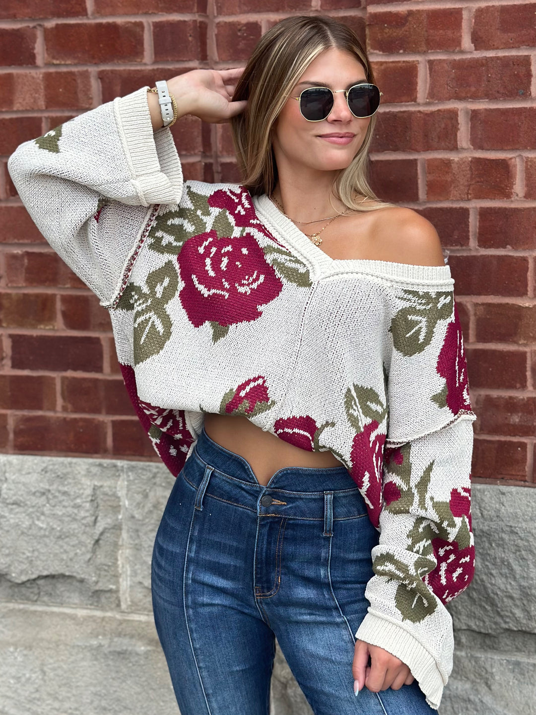 POL Romantic Rose V-Neck Sweater