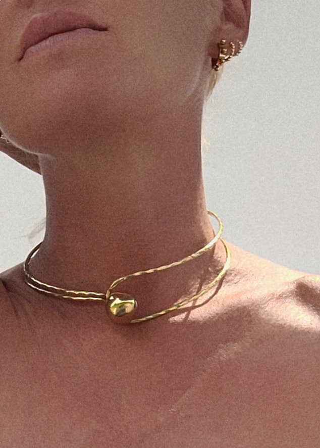 Brass Wire Choker Necklace With sphere ball circle