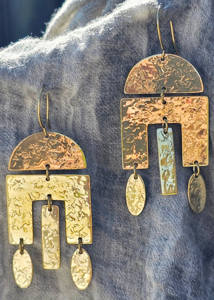 Hammered geometric bass chandelier earrings Bisjoux